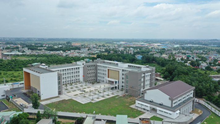 hinh-ve-truong-thpt-chuyen-nguyen-thi-minh-khai