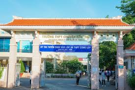 Trung học phổ thông chuyên Bến Tre