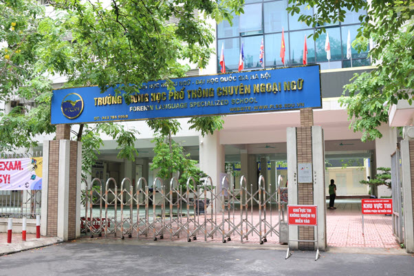 Trường Trung Học Phổ Thông Chuyên Ngoại Ngữ