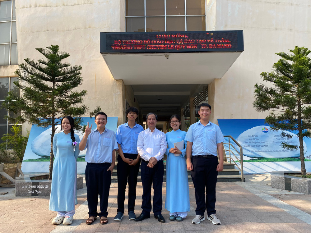 THPT Chuyên Lê Quý Đôn