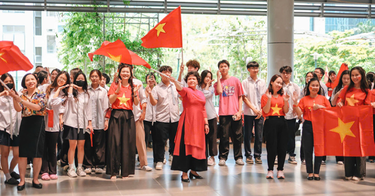 Đội ngũ giảng viên chất lượng cao tại Trường THPT Chuyên Hà Nội Amsterdam