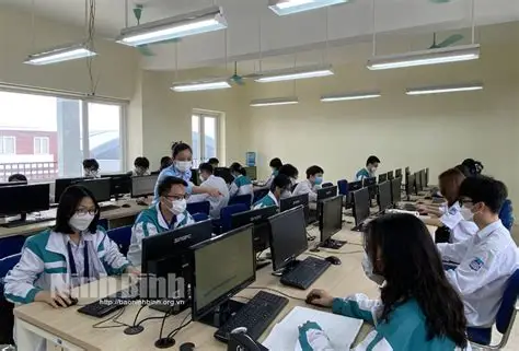 Trường THPT Chuyên Lương Văn Tụy